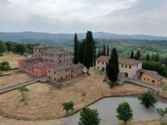Foto Vendesi Borgo Ristrutturato Rif. C2