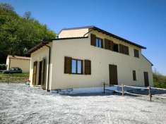 Foto VENDESI GRANDE APPARTAMENTO-TERRATETTO AD EURO 119.000,00