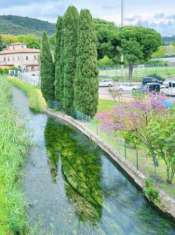 Foto Vendesi in zona residenziale ,appartamento posto al piano secondo  composto da ingresso, cucina pranzabile, bagno finestrato ed ampia matrimoniale, l'