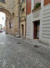 Foto Vendesi locale commerciale