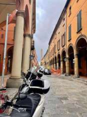 Foto VENDESI MAGAZZINO - STRADA MAGGIRE (BO)