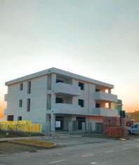 Foto VENDESI nuovi appartamenti moderni su condominio di sole 5 unit  situato a circa 3 Km da Piove di Sacco. Gli appartamenti in questione sono disponibil