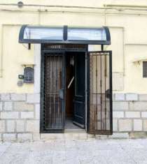 Foto VENDESI PIANO TERRA UN PICCOLO BILOCALE IN VIA FRUSCI, 92  VENOSA