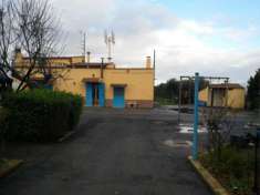 Foto vendesi villetta in campagna