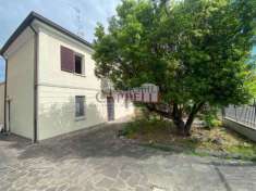 Foto Vendita Casa singola da 232 mq  in Via Santa Croce