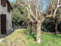 Foto Vendita Casa singola da 300 mq  con giardino con posto auto