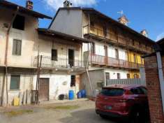 Foto Vendita Terratetto da 120 mq  in Via Carducci con giardino