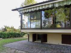 Foto Vendita Villa da 300 mq  con giardino