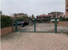 Foto Vendo posto auto