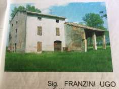 Foto Vendo rustico sito tra Soragna e roncole Verdi ampio lotto terreno edificabile