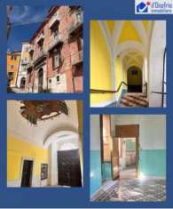 Foto VIA ANSELMO CHIARIZIA  IN UNO STORICO PALAZZO VENDESI  APPARTAMENTO