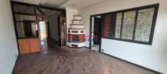 Foto VIA ARCHI � Appartamento al 2 e ultimo p. s/a � 100 mq ca. � 3 vani + acc. Buone condizioni. Euro 68 mila CL D