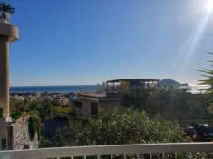 Foto VIA DONATELLO AMPIO BILOCALE VISTA MARE CON TAVERNA E BOX AUTO