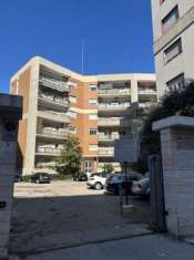 Foto Via L.Ricchioni in complesso quadrivani doppi servizi parcheggio