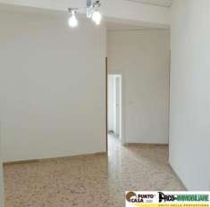 Foto Via Politi/ Leonardo da Vinci Alta vendesi ampio bivani con terrazzo, ottimo stato