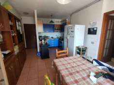 Foto Viareggio, prima periferia, vendesi appartamento al 2 ed ultimo piano senza ascensore cosi composto: ingresso in sala con angolo cottura, piccolo terr