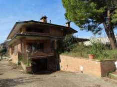 Foto Villa a Chiaravalle - Rif. 2536206