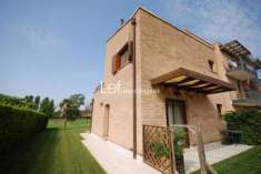 Foto VILLA A SCHIERA di 4 vani e di 152 mq (JESOLO) rif. ARJ10_11