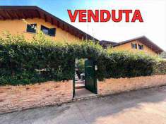 Foto Villa a schiera in Vendita, pi di 6 Locali, 2 Camere, 165 mq (S