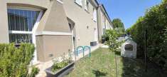 Foto Villa a schiera in Vendita, pi di 6 Locali, 3 Camere, 115 mq (S