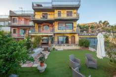 Foto Villa a schiera in vendita a Aci Castello