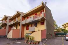 Foto Villa a schiera in vendita a Aci Castello