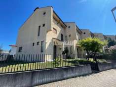 Foto Villa a schiera in vendita a Alba