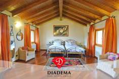 Foto Villa a schiera in vendita a Albizzate
