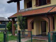 Foto Villa a schiera in vendita a Albuzzano