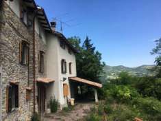 Foto Villa a schiera in vendita a Alta Val Tidone