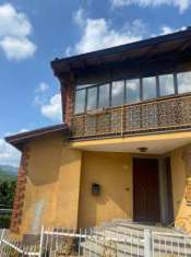 Foto Villa a schiera in vendita a Alta Val Tidone
