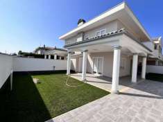 Foto Villa a schiera in vendita a Anzio - 4 locali 105mq