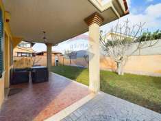 Foto Villa a schiera in vendita a Ardea
