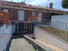 Foto Villa a schiera in vendita a Ardea