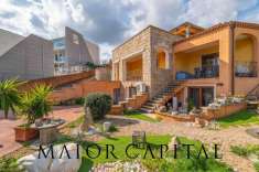 Foto Villa a schiera in vendita a Arzachena