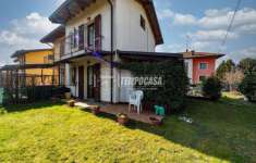 Foto Villa a schiera in vendita a Barzano'