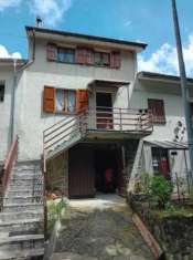 Foto Villa a schiera in vendita a Bedonia
