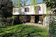 Foto Villa a schiera in vendita a Bologna - 6 locali 185mq