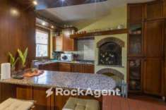 Foto Villa a schiera in vendita a Borgo A Mozzano - 6 locali 150mq