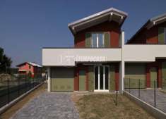 Foto Villa a schiera in vendita a Bregnano