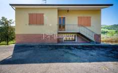 Foto Villa a schiera in vendita a Brisighella