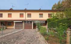 Foto Villa a schiera in vendita a Budrio