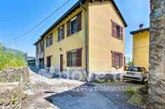 Foto Villa a schiera in vendita a Cadegliano Viconago