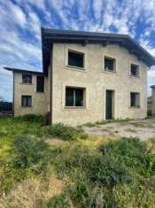 Foto Villa a schiera in vendita a Cadeo