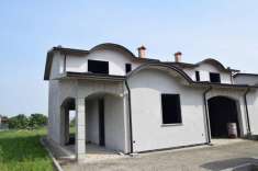 Foto Villa a schiera in vendita a Cadeo
