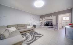 Foto Villa a schiera in vendita a Cairate