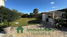 Foto Villa a schiera in vendita a Campofelice Di Roccella