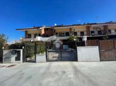 Foto Villa a schiera in vendita a Campomarino