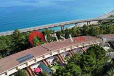 Foto Villa a schiera in vendita a Caronia