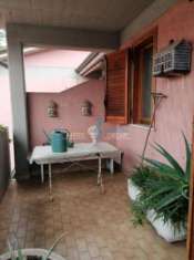 Foto Villa a schiera in vendita a Carrara